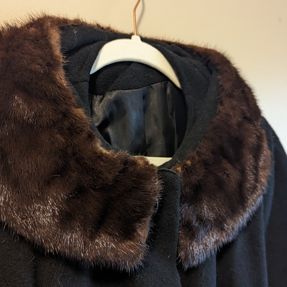 Vintage Cashmere and Mink coat from 1950s 60s in Black EUC size M/L - Picture 2 of 10
